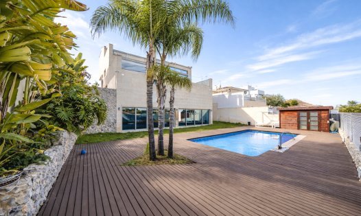 Resale - Luxury Villas -
Torrevieja - Los Balcones - Torrevieja