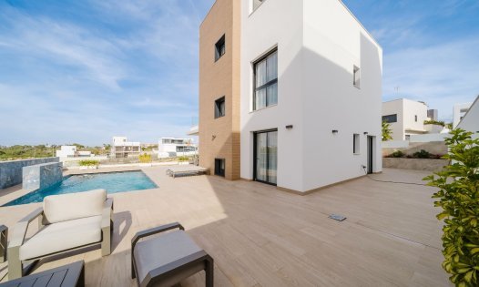 Resale - Villas -
Orihuela Costa