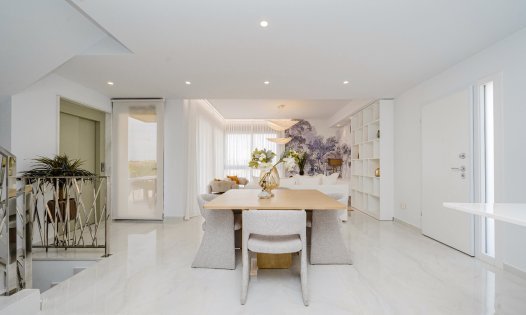 Resale - Villas -
Orihuela Costa