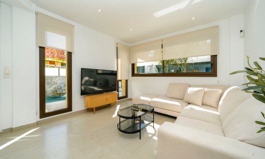 Wiederverkauf - Villen -
Rojales