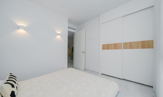 Resale - Villas -
Orihuela Costa