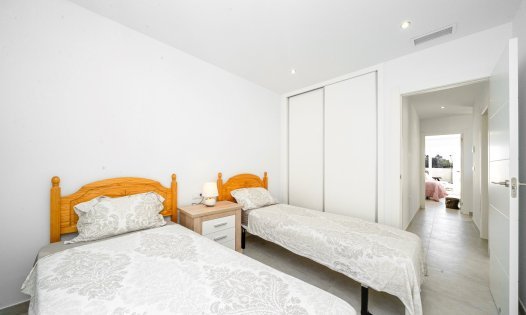 Segunda mano - Casas Adosadas -
Los Montesinos