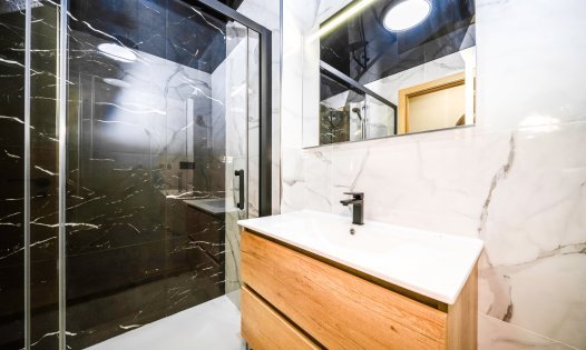 Återförsäljning - Bungalows -
Orihuela Costa - Villamartín