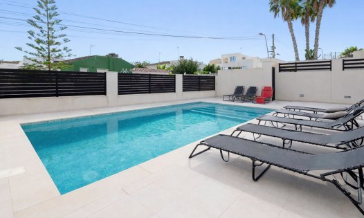 Återförsäljning - Villor -
Torrevieja - Los Balcones - Torrevieja