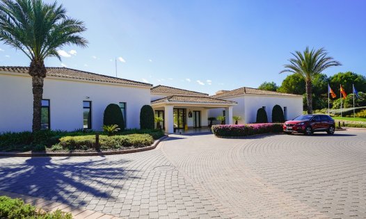 Videresalg - Luksusvillaer -
Orihuela Costa - Las Colinas Golf