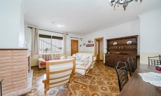 Resale - Villas -
Los Urrutias - EL CARMOLI