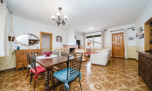 Resale - Villas -
Los Urrutias - EL CARMOLI