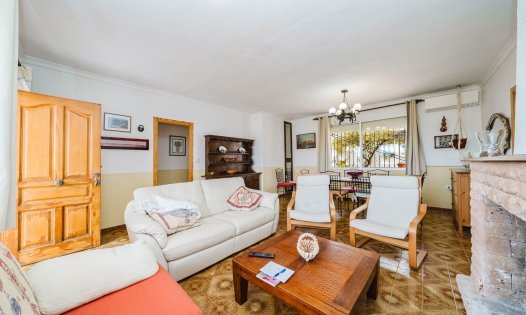 Återförsäljning - Villor -
Los Urrutias - EL CARMOLI