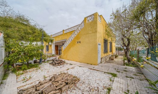 Återförsäljning - Villor -
Los Urrutias - EL CARMOLI