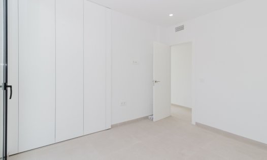 Videresalg - Villaer -
Pilar de la Horadada - Lo Romero Golf