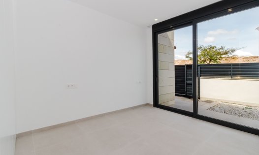 Videresalg - Villaer -
Pilar de la Horadada - Lo Romero Golf