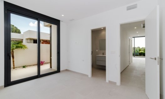 Videresalg - Villaer -
Pilar de la Horadada - Lo Romero Golf