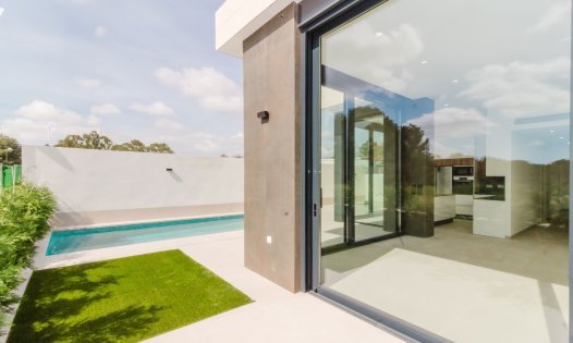 Videresalg - Villaer -
Pilar de la Horadada - Lo Romero Golf