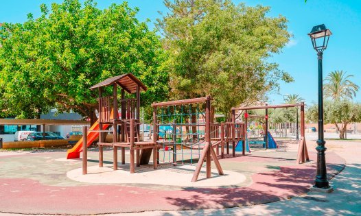 Segunda mano - Bungalows -
Pilar de la Horadada