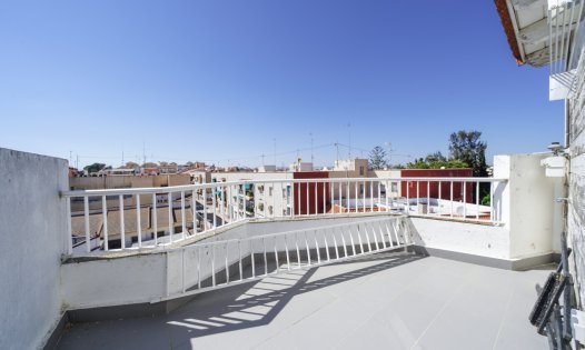 Herverkoop - Rijtjeshuizen -
San Javier