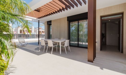 Videresalg - Luksusvillaer -
Torre-Pacheco - Santa Rosal&iacute;a Lake and Life Resort