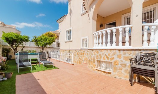 Resale - Villas -
Rojales - Ciudad Quesada