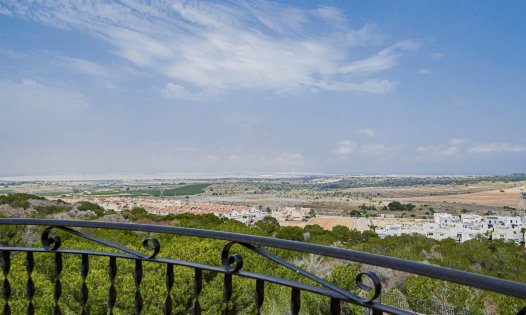 Videresalg - Villaer -
San Miguel de Salinas