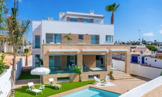 Herverkoop - Luxe villa's -
Rojales - Ciudad Quesada