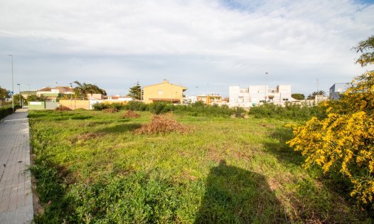Segunda mano - Parcelas -
Los Urrutias - EL CARMOLI