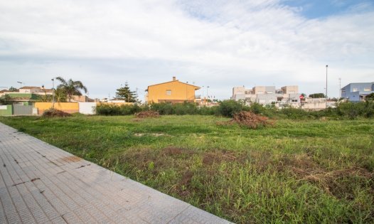 Segunda mano - Parcelas -
Los Urrutias - EL CARMOLI