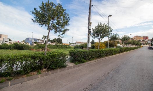 Segunda mano - Parcelas -
Los Urrutias - EL CARMOLI