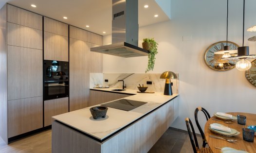 Segunda mano - Casas Adosadas -
Algorfa