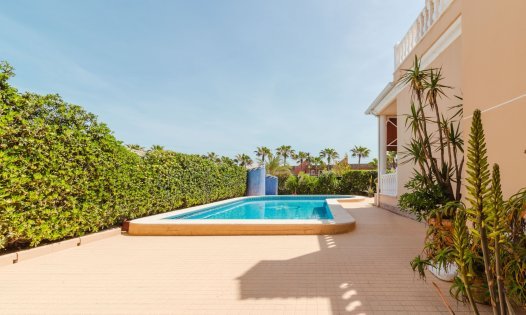 Wiederverkauf - Luxusvillen -
Torrevieja - La Mata - Torrevieja