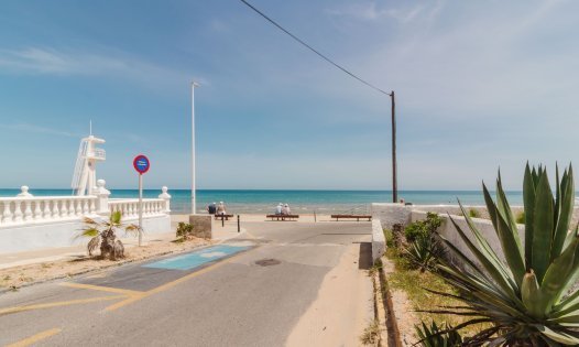 Wiederverkauf - Luxusvillen -
Torrevieja - La Mata - Torrevieja