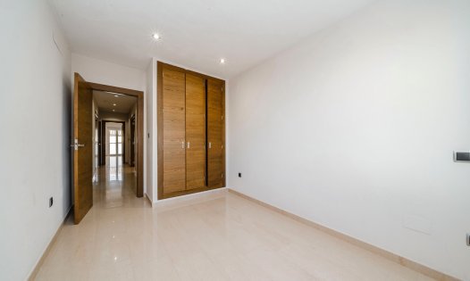 Resale - Building -
Pilar de la Horadada