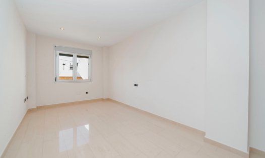 Resale - Building -
Pilar de la Horadada