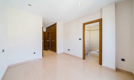 Resale - Building -
Pilar de la Horadada