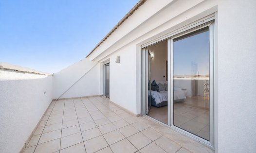 Resale - Building -
Pilar de la Horadada