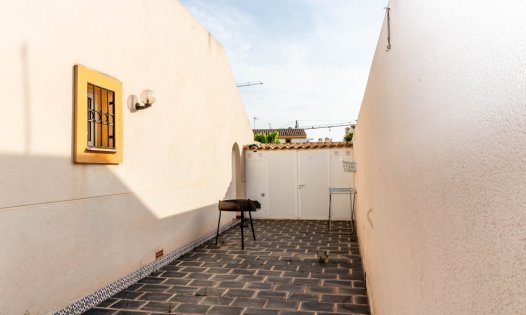 Herverkoop - Rijtjeshuizen -
Pilar de la Horadada - Torre de la Horadada