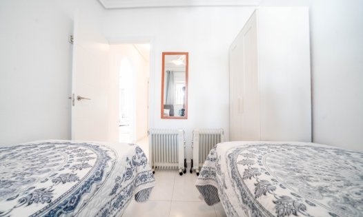 Resale - Bungalows -
Villamartin