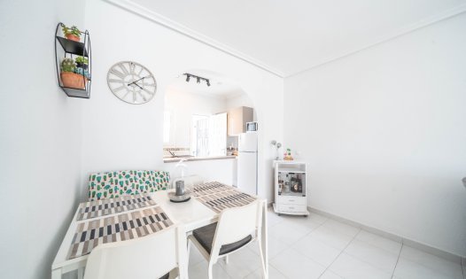 Resale - Bungalows -
Villamartin