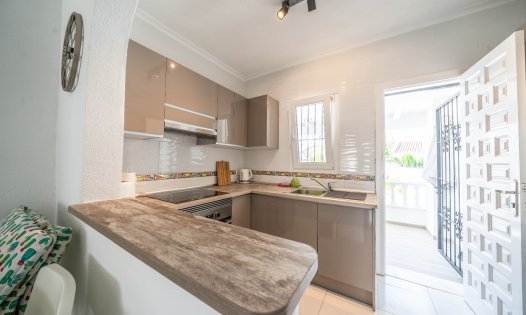 Resale - Bungalows -
Villamartin