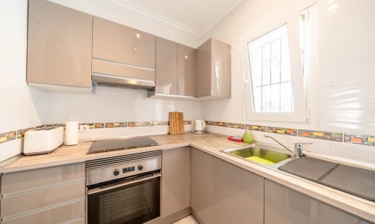 Resale - Bungalows -
Villamartin