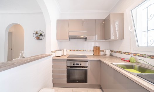 Resale - Bungalows -
Villamartin