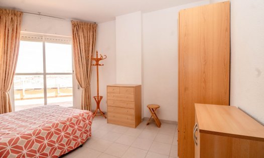 Herverkoop - Penthouses -
Torrevieja - Centro - Torrevieja