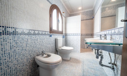 Resale - Luxury Villas -
Orihuela Costa - La Zenia