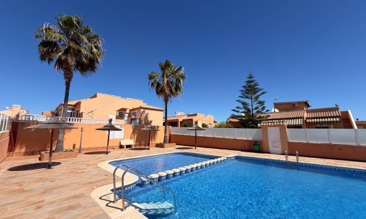 Herverkoop - Villa's -
Orihuela Costa - Punta Prima
