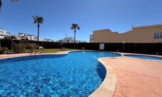 Herverkoop - Villa's -
Orihuela Costa - Punta Prima