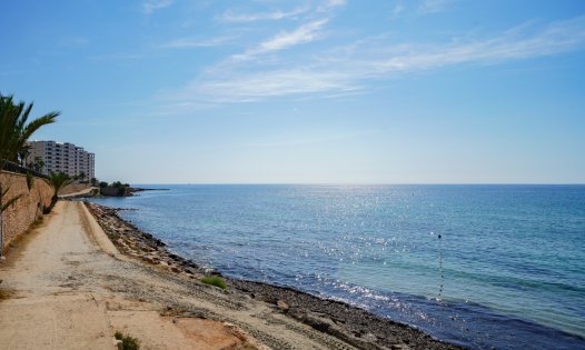Herverkoop - Villa's -
Orihuela Costa - Punta Prima