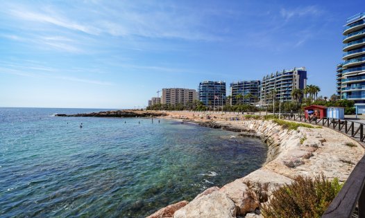 Resale - Villas -
Orihuela Costa - Punta Prima