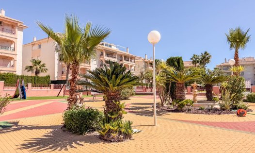 Resale - Apartments -
Orihuela Costa - Playa Flamenca