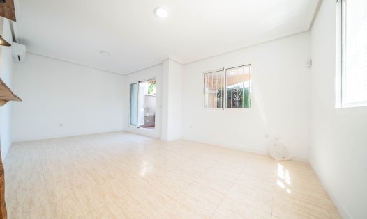 Resale - Terraced Houses -
Pilar de la Horadada - Riomar