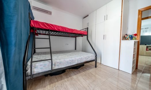 Resale - Building -
Pilar de la Horadada