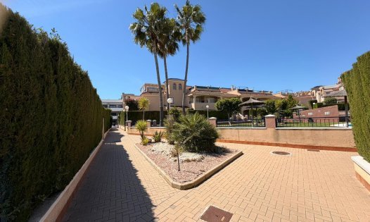 Resale - Terraced Houses -
Pilar de la Horadada - Riomar