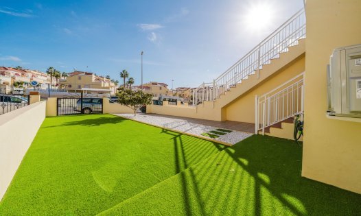 Återförsäljning - Bungalows -
Orihuela Costa - Villamartín